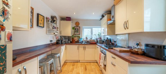 1 bedroom Apartment in London, United Kingdom No. 7755 2