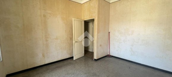 4 bedrooms Apartment in Genoa, Italy No. 238834 8