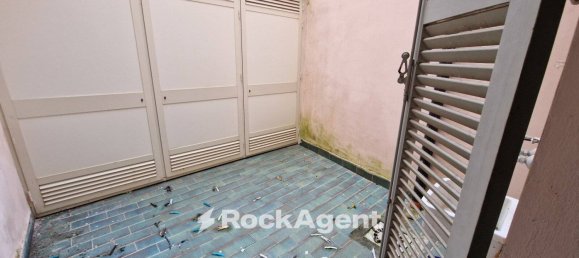 1غرفة مكتب في Catanzaro, Italy رقم 295910 9