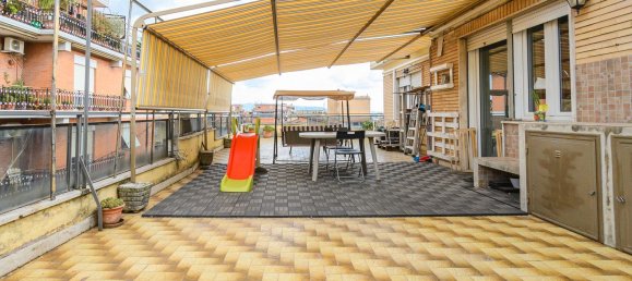 Penthouse de 3 divisões em Guidonia Montecelio, Italy N.º 198203 30