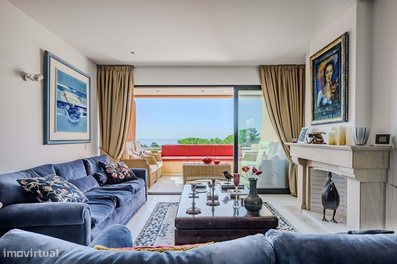 3 bedrooms Penthouse in Cascais, Portugal No. 125973