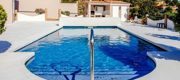 6 bedrooms House in Estepona, Spain No. 102924 14