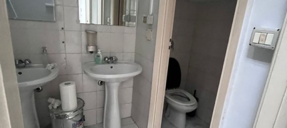 2غرفة مستودع في Turin, Italy رقم 157035 3