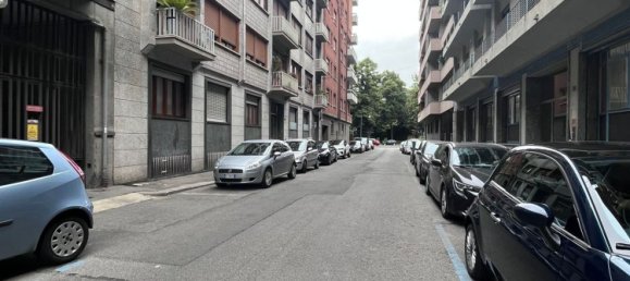 2غرفة مستودع في Turin, Italy رقم 157035 5