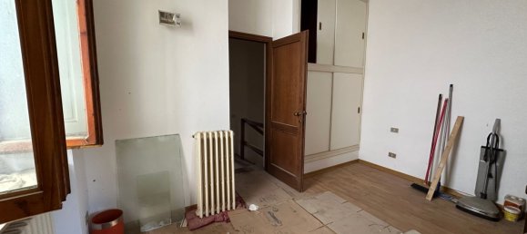 4 Schlafzimmer Doppelhaus in Florence, Italy, Nr. 355914 14