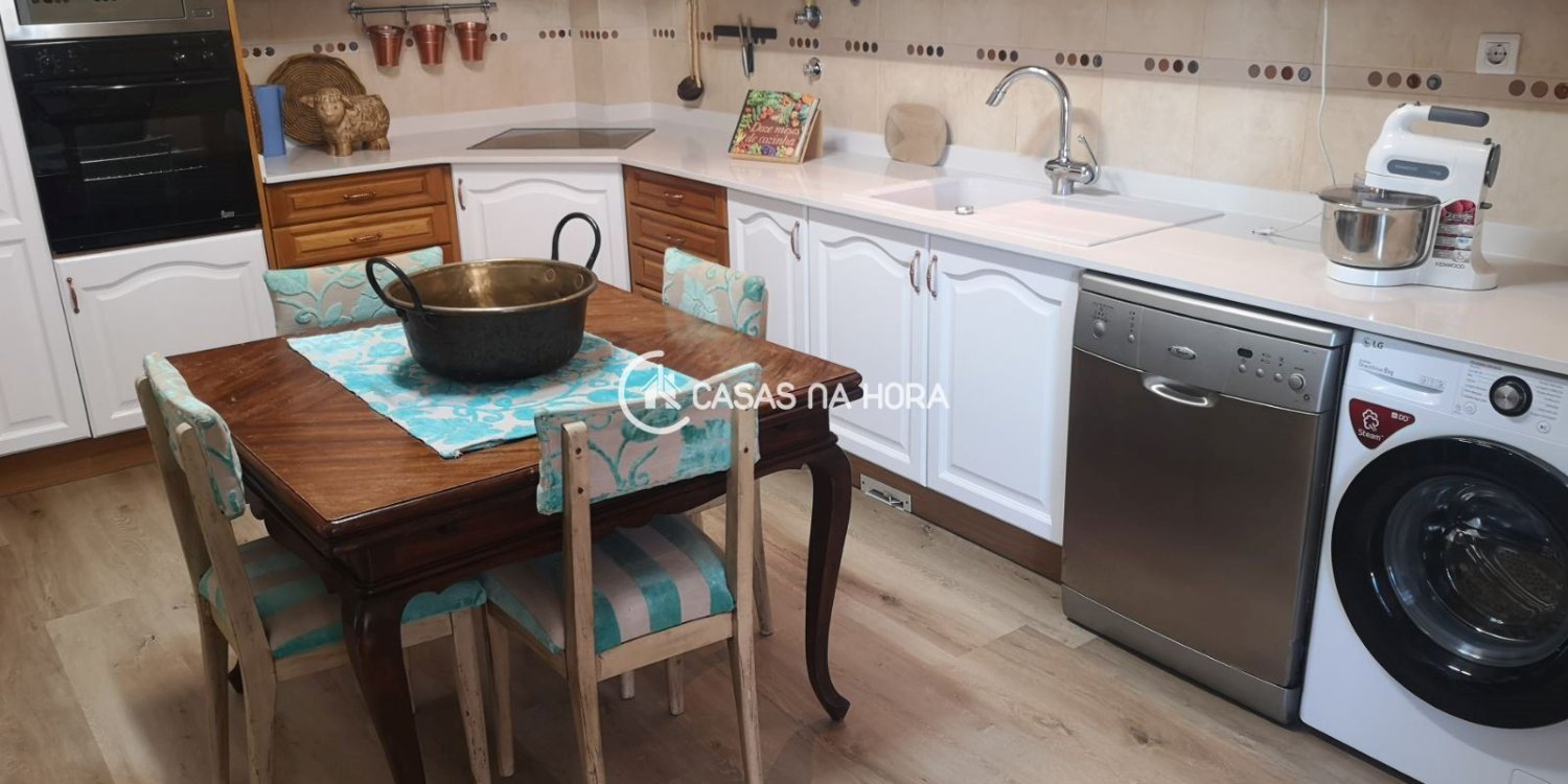 Casa de 5 dormitorios en Pinhal Novo, Portugal No. 141384