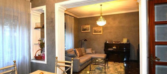 6 rooms Apartment in Genoa, Italy No. 235513 4
