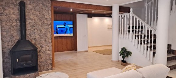 5 bedrooms House in Alicante, Spain No. 185189 2