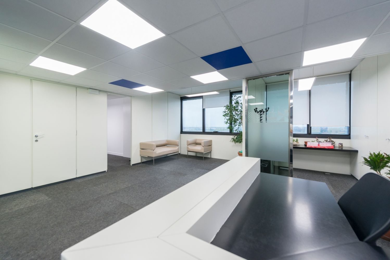 Bureau à Segrate, Italy 850m² No. 140529