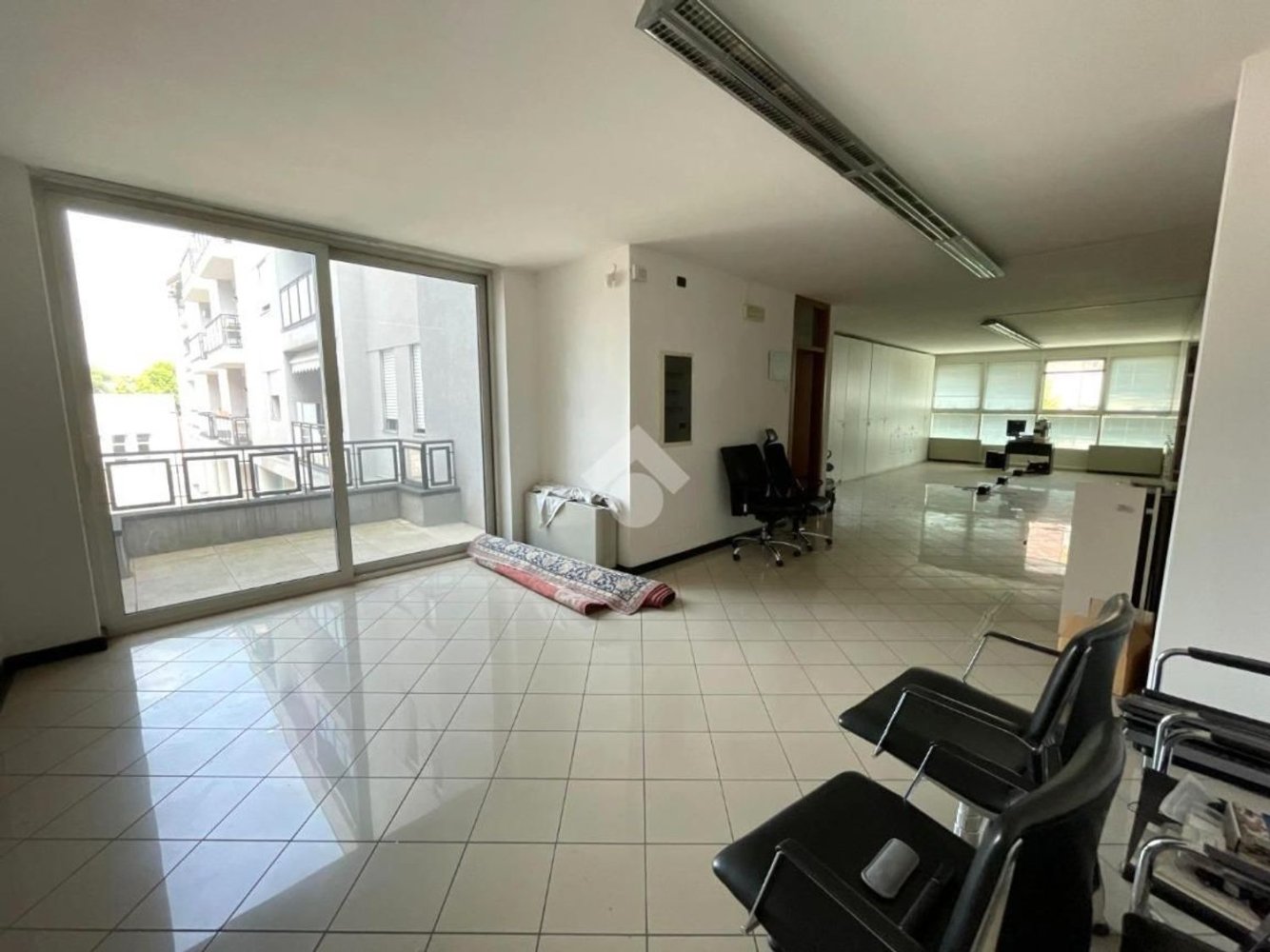 90m² Office in Rubano, Italy No. 403489