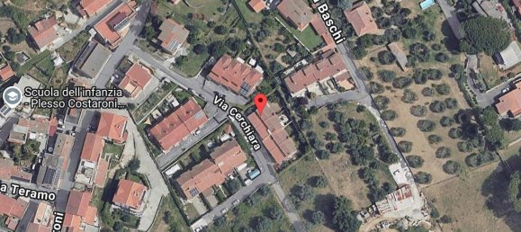 3 bedrooms Villa in Riano, Italy No. 190062 2