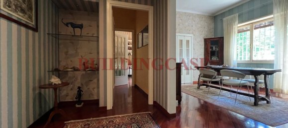 4 bedrooms Apartment in Rome, Italy No. 325128 7