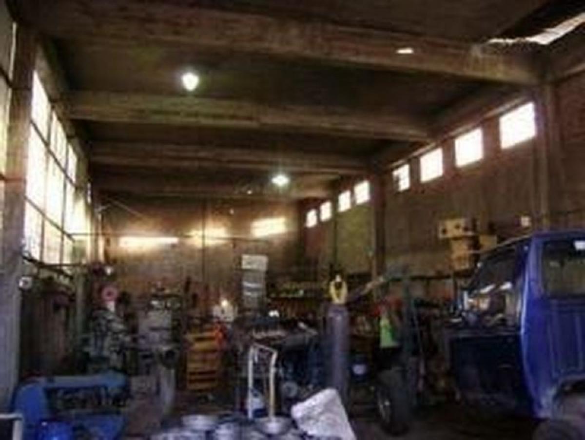 Gewerbliche Immobilie in Lanus, Argentina, Nr. 26774