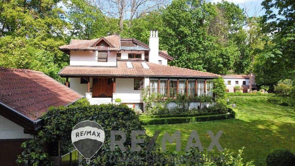 7 rooms House in Hinterbruhl, Austria No. 71104