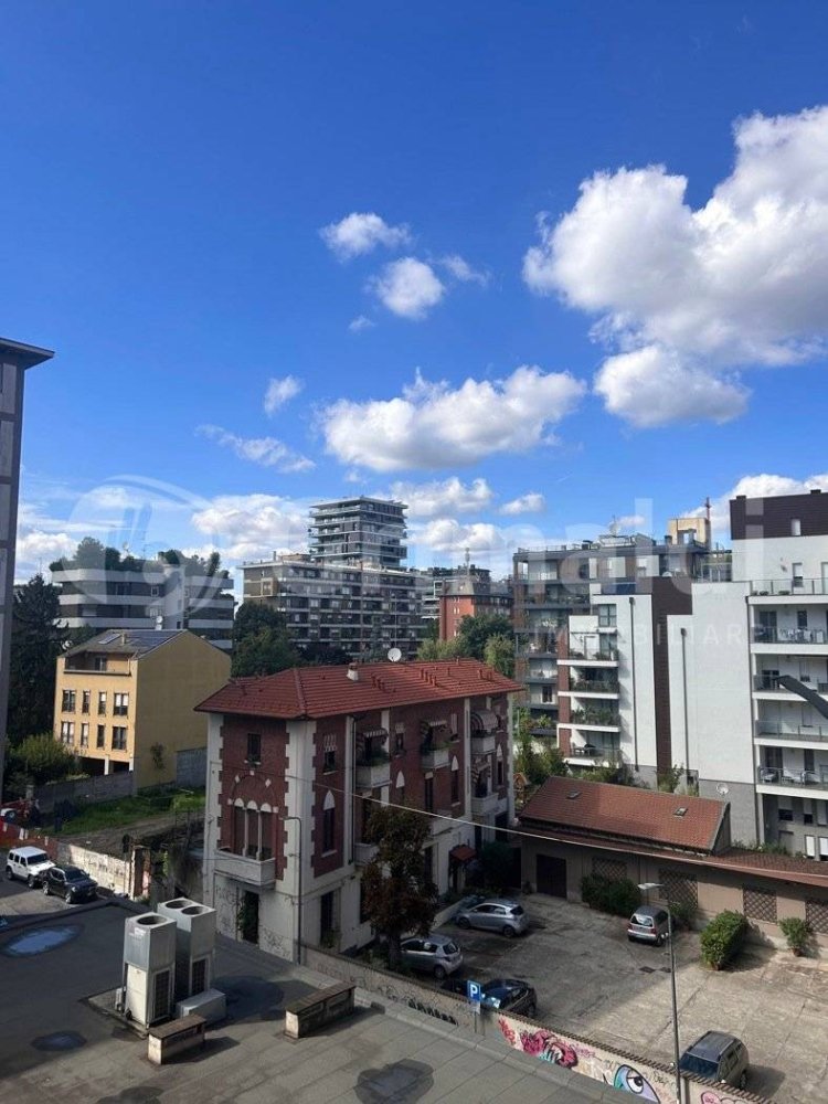 1 bedroom Apartment in Milan, Italy No. 395063