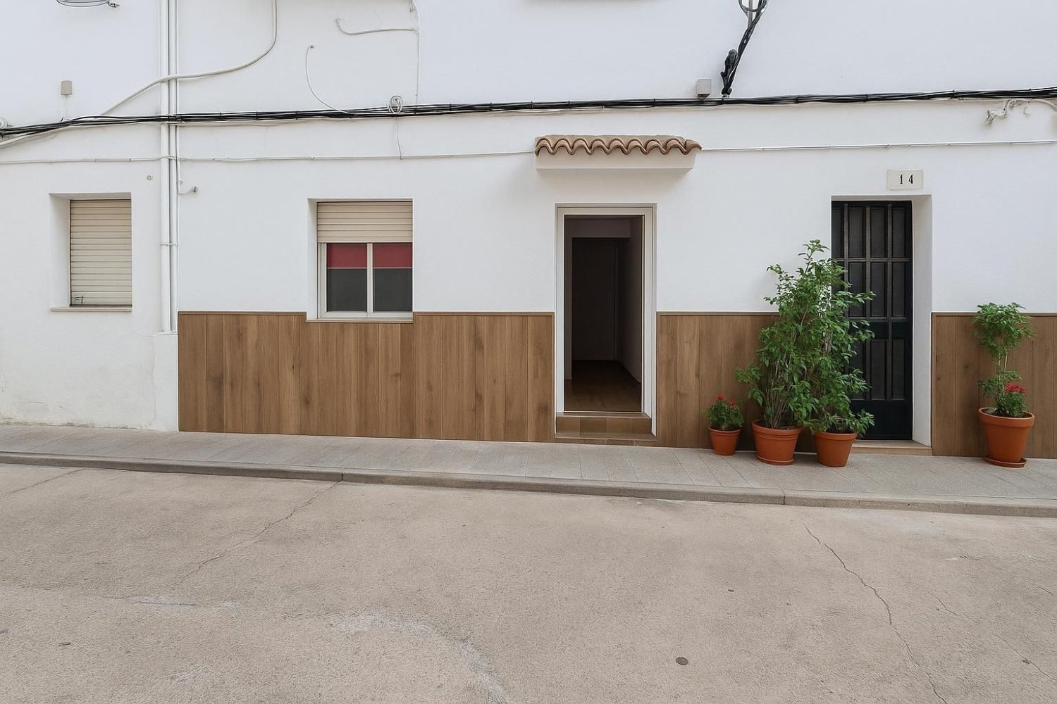 Apartamento de 3 dormitorios en Carcaixent, Spain No. 214568
