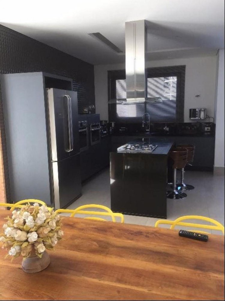 4 bedrooms House in Sao Paulo, Brazil No. 526209