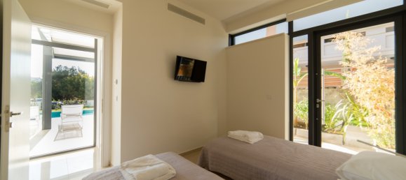 7 bedrooms Land in Chania, Greece No. 8885 20