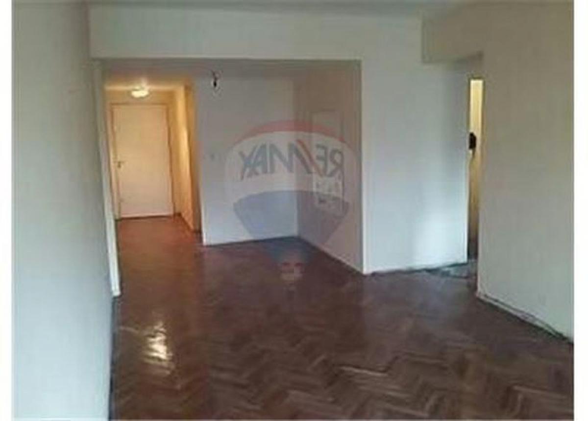 4 bedrooms Apartment in Buenos Aires, Argentina No. 70898