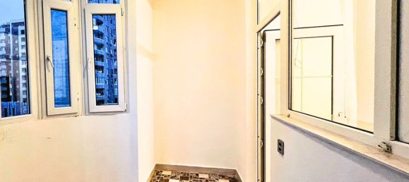 Квартира с 3 спальнями в Баку, Азербайджан № 1882 17