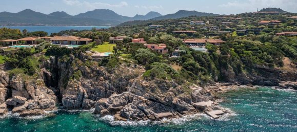 Villa de 5 habitaciónes en Olbia, Italy No. 129726 2