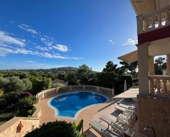 3 bedrooms Villa in Santa Ponsa, Spain No. 14699