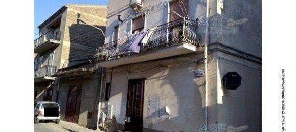 Apartamento de 4 dormitorios en Campobello di Licata, Italy No. 275486 22