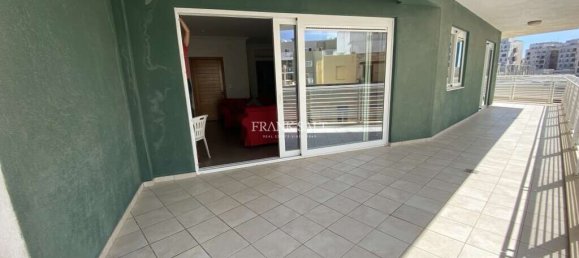 2 bedrooms Apartment in Sliema, Malta No. 10484 12