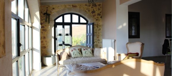 Коммерческая недвижимость с 7 спальнями в Ретимни, Греция № 7055 22