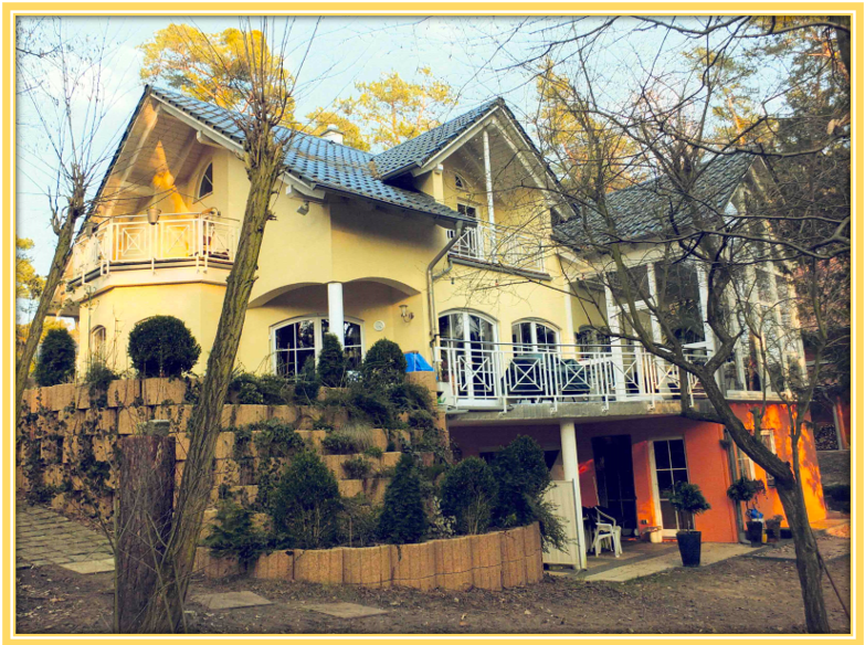 9-salle Villa à Brandenburg, Germany No. 54795