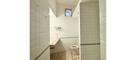 Apartamento de 4 habitaciónes en Nettuno, Italy No. 293616 18