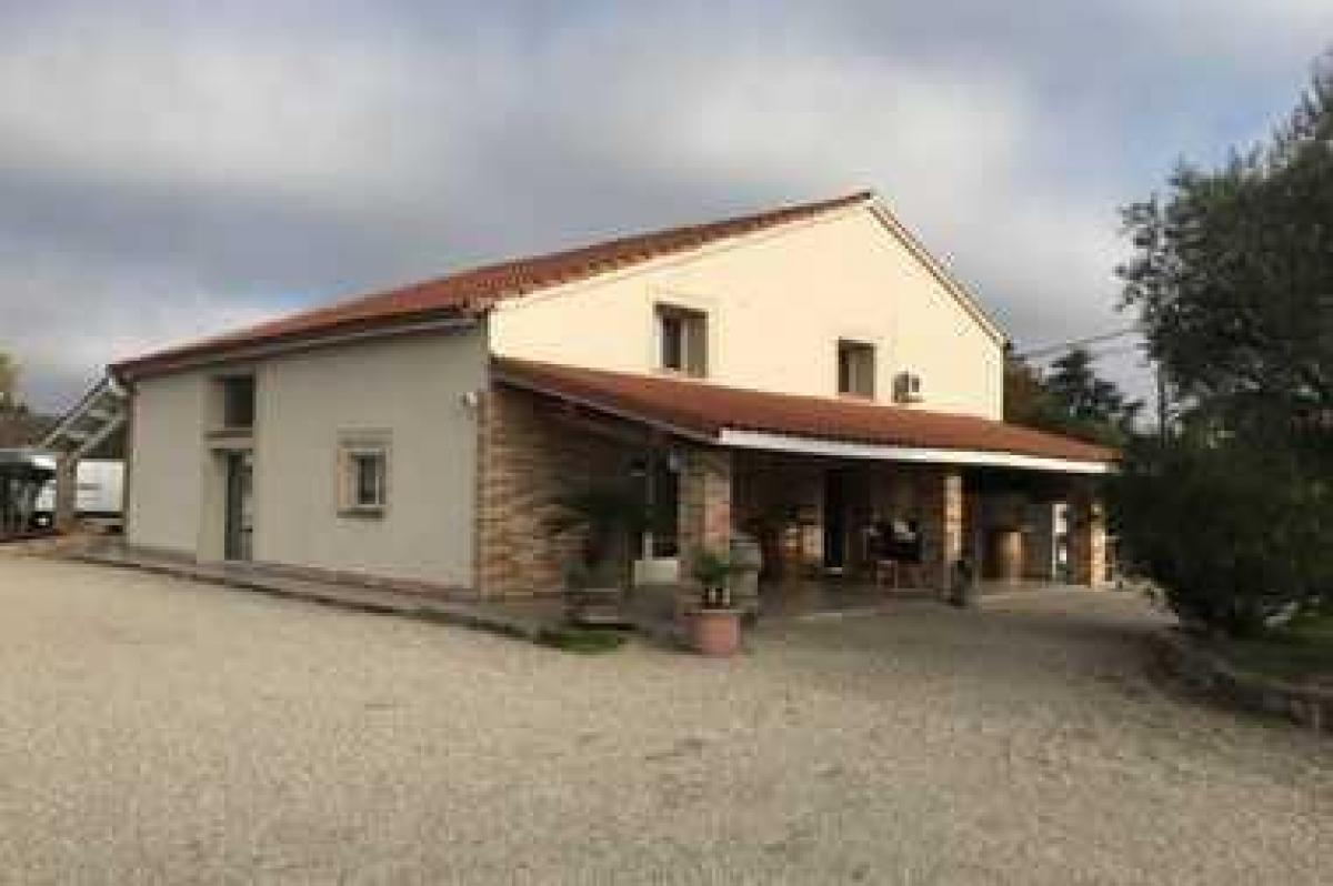 3 bedrooms House in Castelsarrasin, France No. 27590