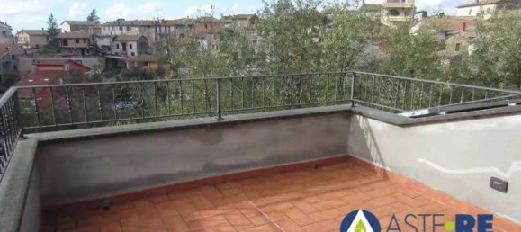 4 rooms Apartment in Montefiascone, Italy No. 289399 4