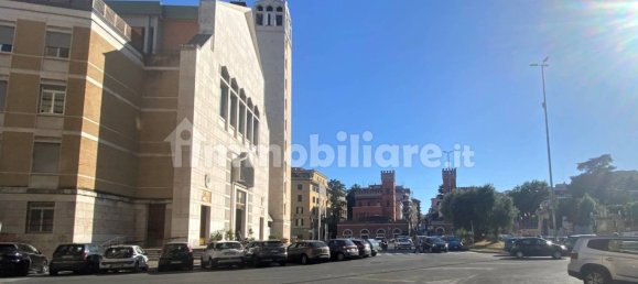 2 Schlafzimmer Wohnung in Rome, Italy, Nr. 273208 6