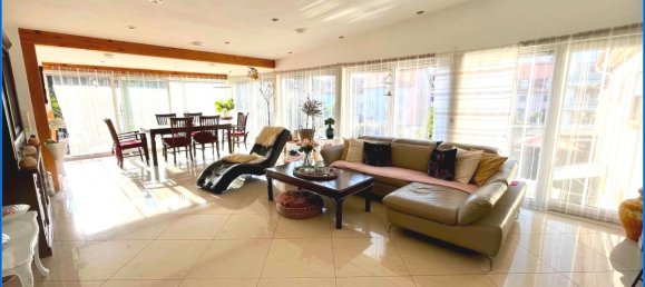 8-salle Propriété commerciale à Baden-Wurttemberg, Germany No. 52986 3