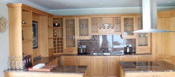 3 bedrooms Apartment in Sliema, Malta No. 8718 6