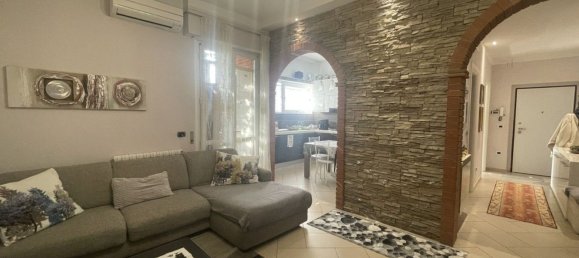 6 Schlafzimmer Wohnung in Arezzo, Italy, Nr. 350067 5