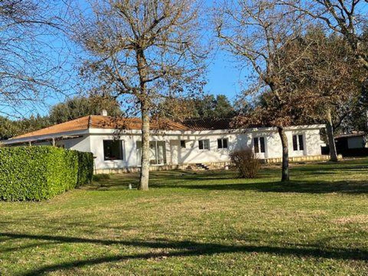 4 bedrooms House in Marmande, France No. 9109