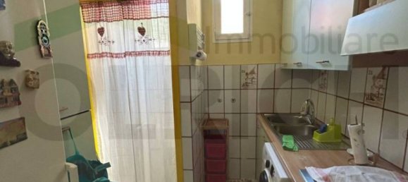 Здание с 5 комнатами в Барлетта, Италия № 343141 9