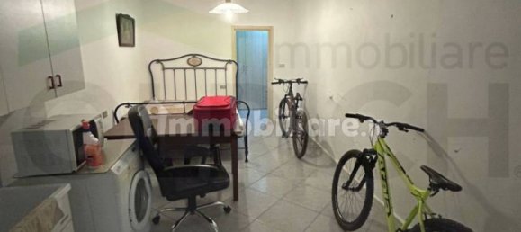 Здание с 5 комнатами в Барлетта, Италия № 343141 2