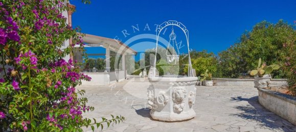 Вилла с 4 спальнями в Остуни, Италия № 121145 4