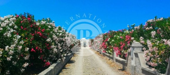 Вилла с 4 спальнями в Остуни, Италия № 121145 8