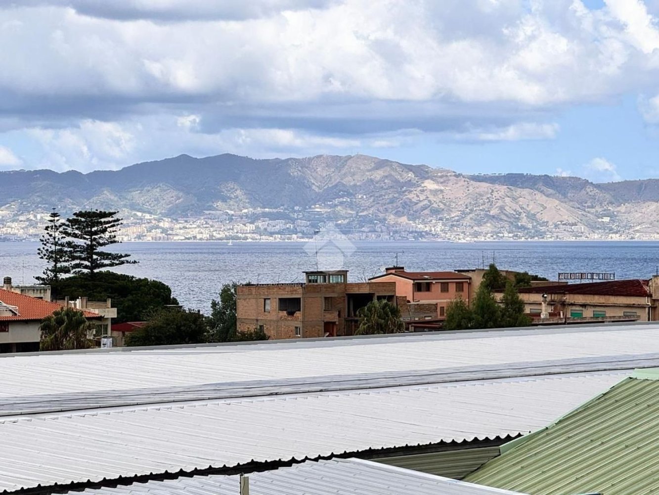 Apartamento de 3 habitaciónes en Reggio Calabria, Italy No. 288217