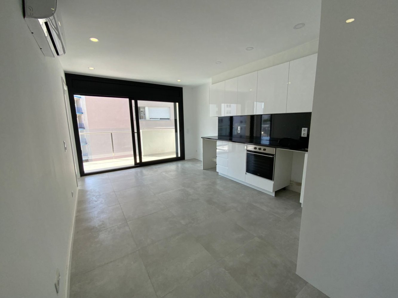 2 bedrooms Apartment in Roses, Spain No. 158100