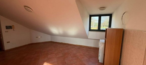 Квартира с 2 комнатами в Лабико, Италия № 166761 3