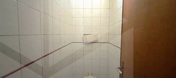 1 room Commercial property in Rome, Italy No. 28938 42