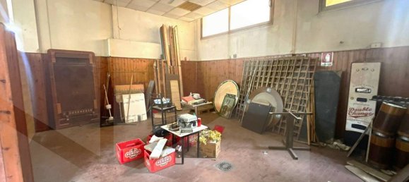 1 room Commercial property in Rome, Italy No. 28938 23