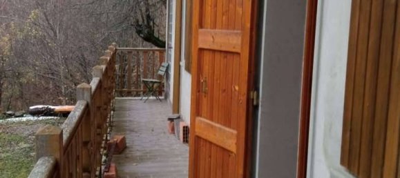 5 rooms House in Lizzano in Belvedere, Italy No. 258178 4