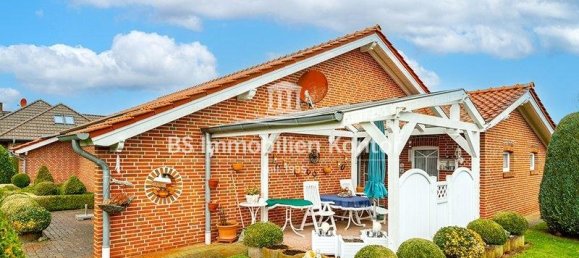 3 bedrooms House in Leer, Germany No. 134056 5