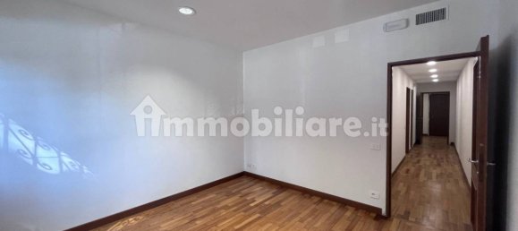 3 rooms Office in Rome, Italy No. 261444 7